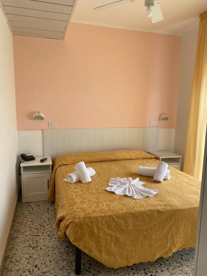 Hotel Modenese Riccione Exterior photo